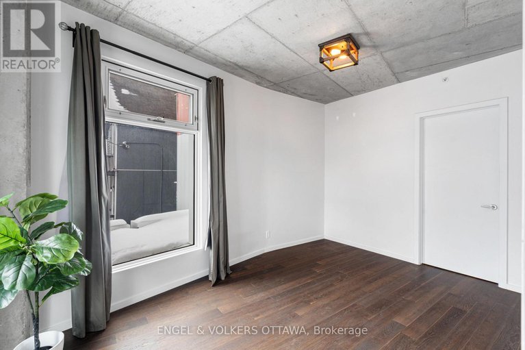 29426953/210-1000-wellington-street-w/hintonburg/ottawa/ontario/K1Y2X9_9