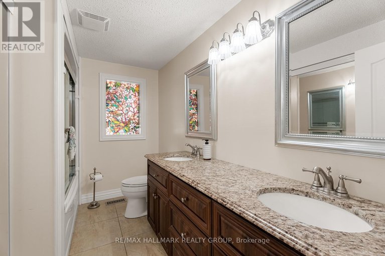 29266979/991-blair-road/cardinal-heights/ottawa/ontario/K1J7M9_27