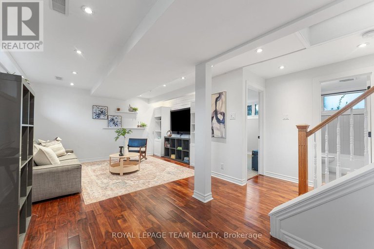 29147557/62-crystal-beach-drive/crystal-beach/ottawa/ontario/K2H5N1_31