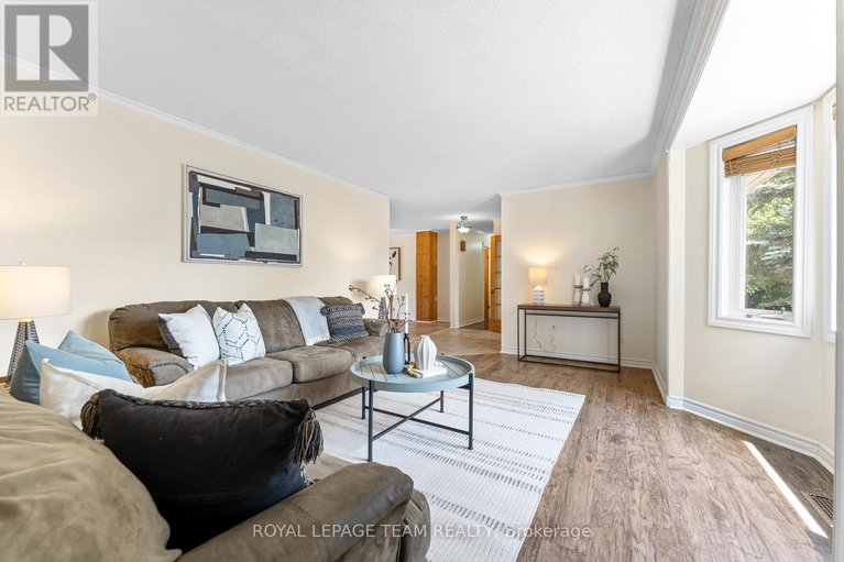 28996461/106-porcupine-trail/dunrobin-shores/ottawa/ontario/K0A1T0_10