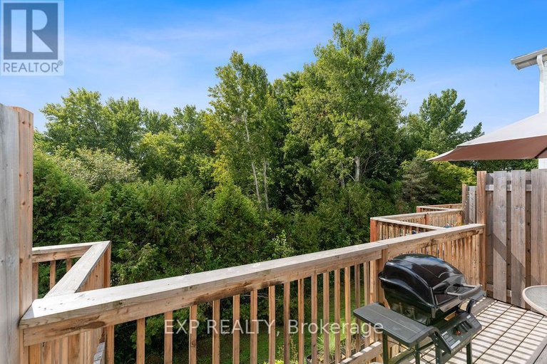 28765564/202-299-castor-street/village-of-russell/russell/ontario/K4R1E9_31