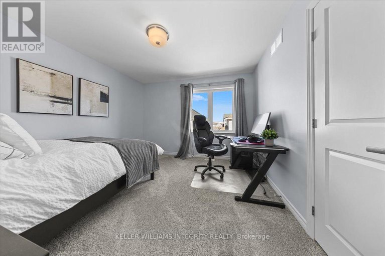 28213086/79-shackleford-way/stittsville-north/ottawa/ontario/K2S0W4_33
