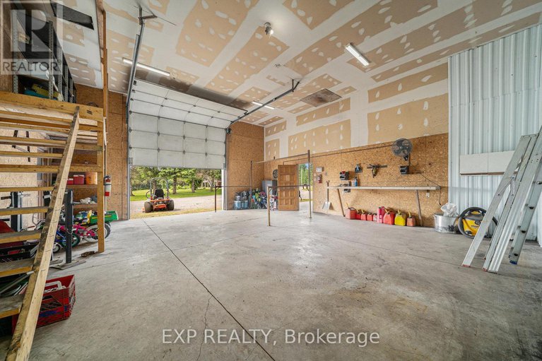 28516160/4806-frank-kenny-road/sarsfieldbearbrook/ottawa/ontario/K0A3H0_24