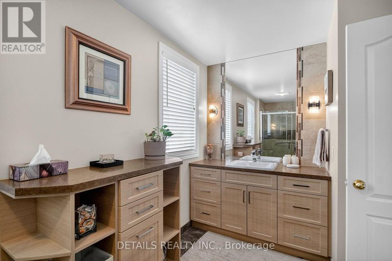 29410733/6105-lariviere-crescent/orleans-village/ottawa/ontario/K1W1C6_26