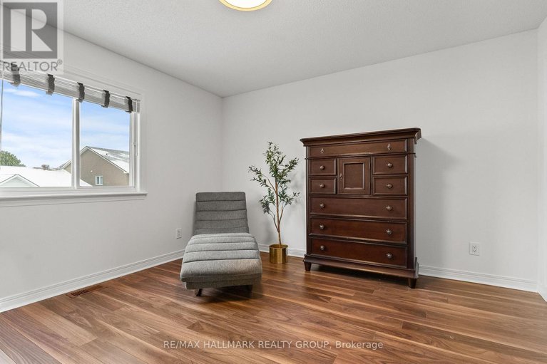 29244730/9-new-deighton-crescent/barrhaven-east/ottawa/ontario/K2G6H7_38