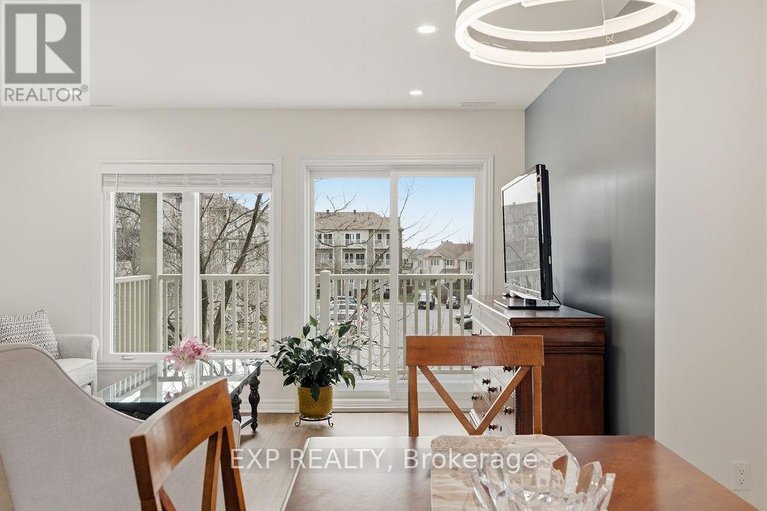 29637008/32-2621-longfields-drive/stonebridge/ottawa/ontario/K2J2L7_8