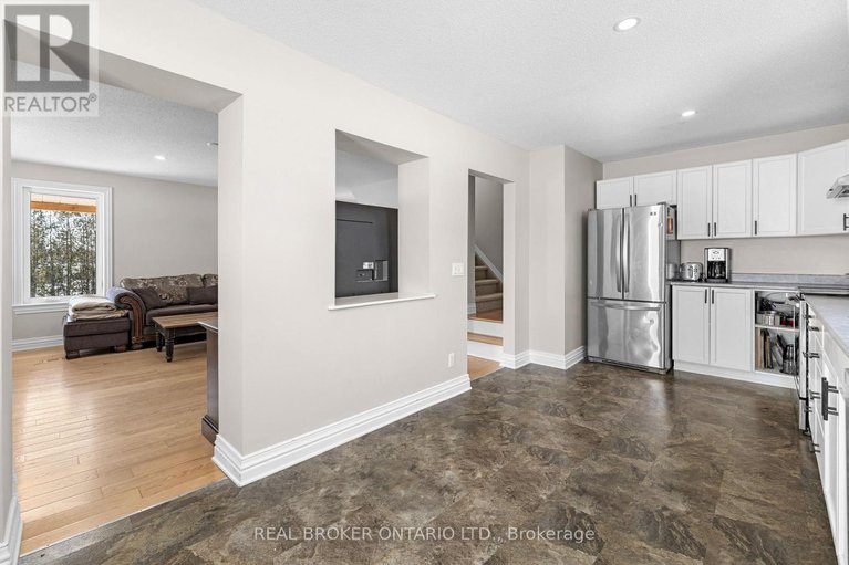 29434200/10969-gilmour-road/south-dundas-matilda-twp/south-dundas/ontario/K0C1C0_17