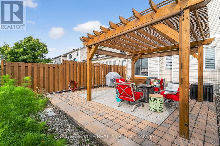 28835816/1545-demeter-street/fallingbrookgardenway-south/ottawa/ontario/K4A4Y9_4