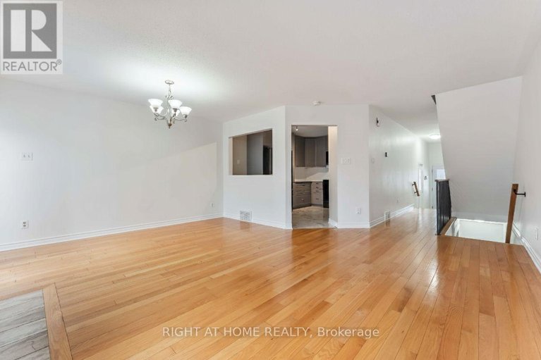 29142907/70-halley-street/heritage-park/ottawa/ontario/K2J3R3_7