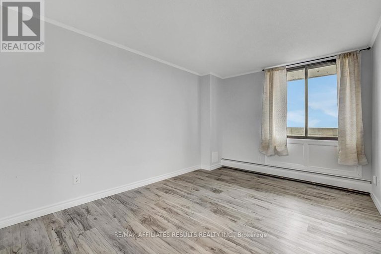 29621627/1609-415-greenview-avenue/britannia/ottawa/ontario/K2B8G5_23