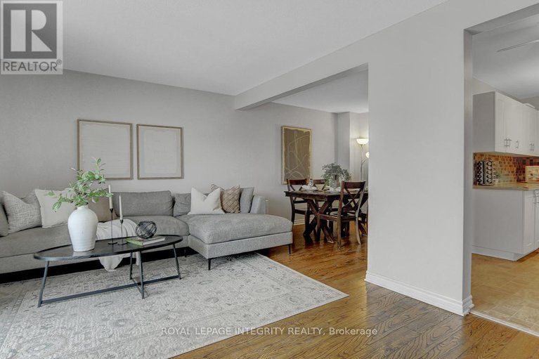 29178454/34-stokes-crescent/glencairnhazeldean/ottawa/ontario/K2L2Z4_7