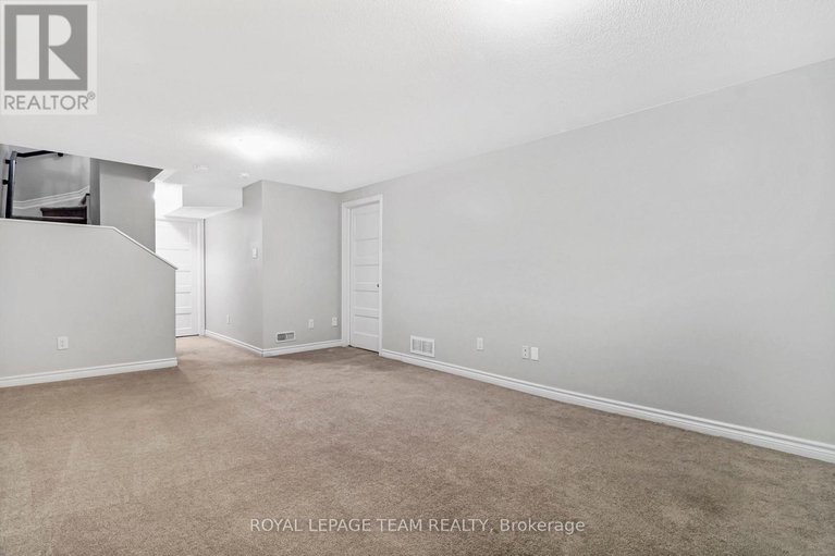 29350506/918-kilbirnie-drive/half-moon-bay/ottawa/ontario/K2J6G2_29