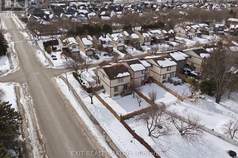 29434401/57-rosegarden-crescent/hunt-club-parkgreenboro/ottawa/ontario/K1T3A9_34