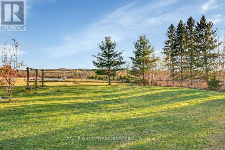 29080346/3304-old-highway-17/clarencerockland-twp/clarence-rockland/ontario/K4K1W3_26