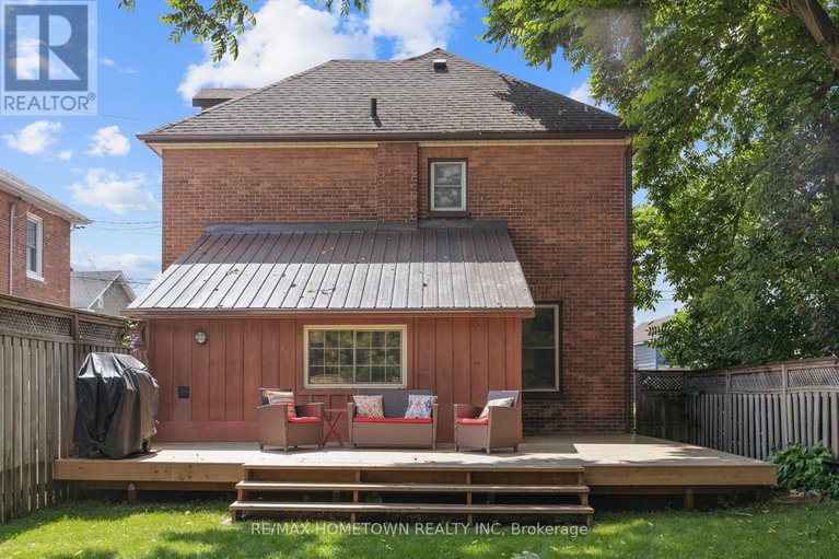 28592172/138-henry-street-e/prescott/prescott/ontario/K0E1T0_34