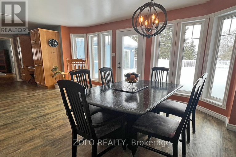 29379499/6546-clifford-avenue/south-glengarry-charlottenburgh-twp/south-glengarry/ontario/K6H7H9_25