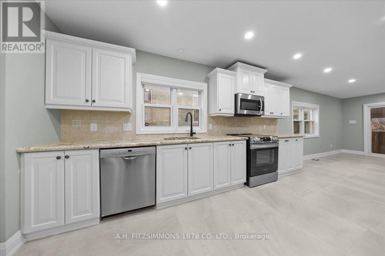 29600891/50-putman-avenue/lindenlea/ottawa/ontario/K1M1Z3_12