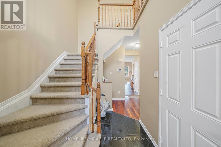 28683775/356-west-ridge-drive/stittsville-south/ottawa/ontario/K2S2G8_11