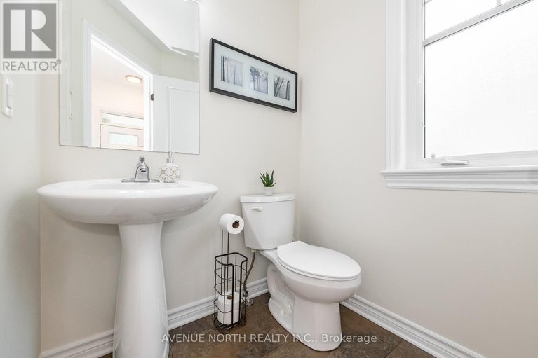 29416953/448-rochefort-circle/avalon-west/ottawa/ontario/K4A0M9_4