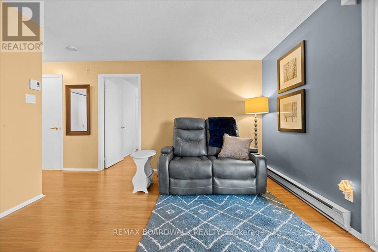 29620279/412-250-brittany-drive/viscount-alexander-park/ottawa/ontario/K1K4M1_14