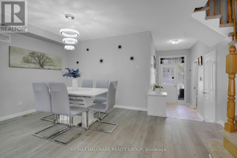 28570311/4320-owl-valley-drive/riverside-southgloucester-glen/ottawa/ontario/K1V1L8_7