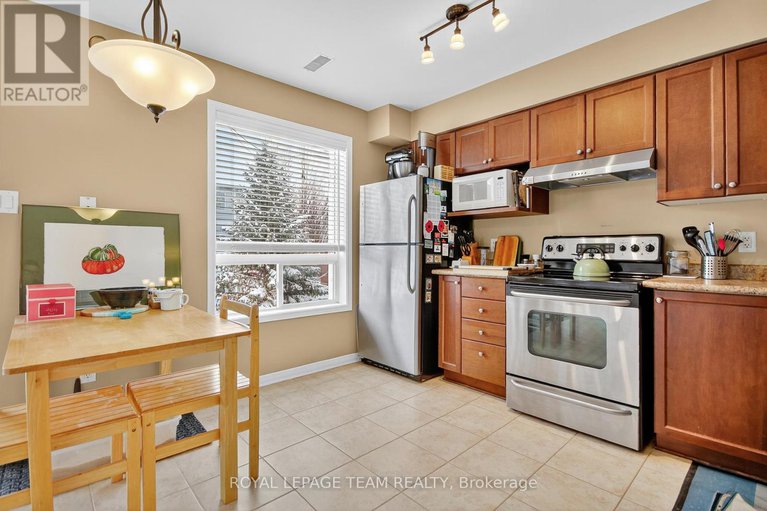 29406960/145-wharhol-private/westcliffe-estates/ottawa/ontario/K2H1G5_21