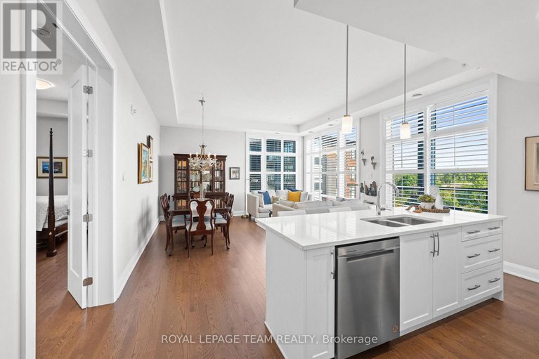 29167595/301-110-cortile-private/riverside-southgloucester-glen/ottawa/ontario/K1V2S8_11