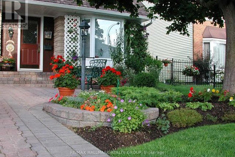 29434768/1177-st-moritz-crescent-n/convent-glen-north/ottawa/ontario/K1C2B2_3