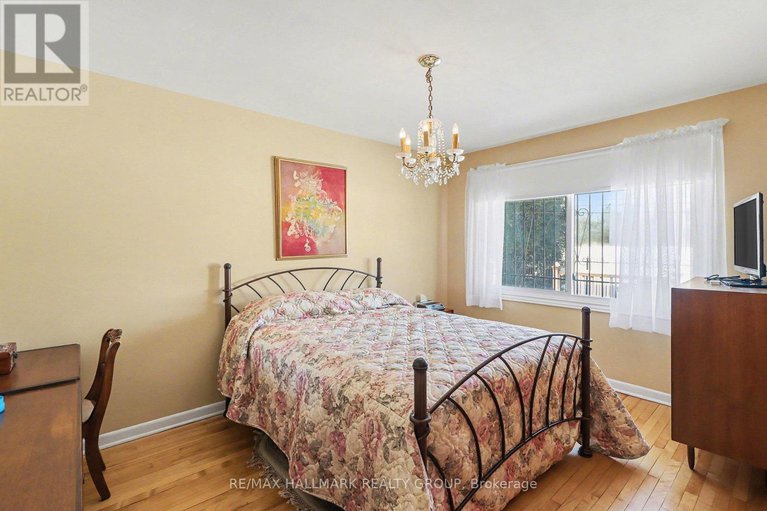 29339650/2004-dorval-avenue/elmvale-acres/ottawa/ontario/K1G2N8_14