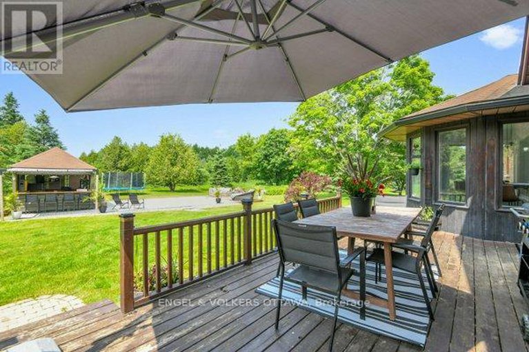 29037434/102-delaney-drive/huntley-ward-south-west/ottawa/ontario/K0A1L0_32