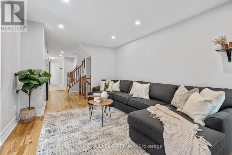 28419048/92-markland-crescent/barrhaven-east/ottawa/ontario/K2G5Z7_13