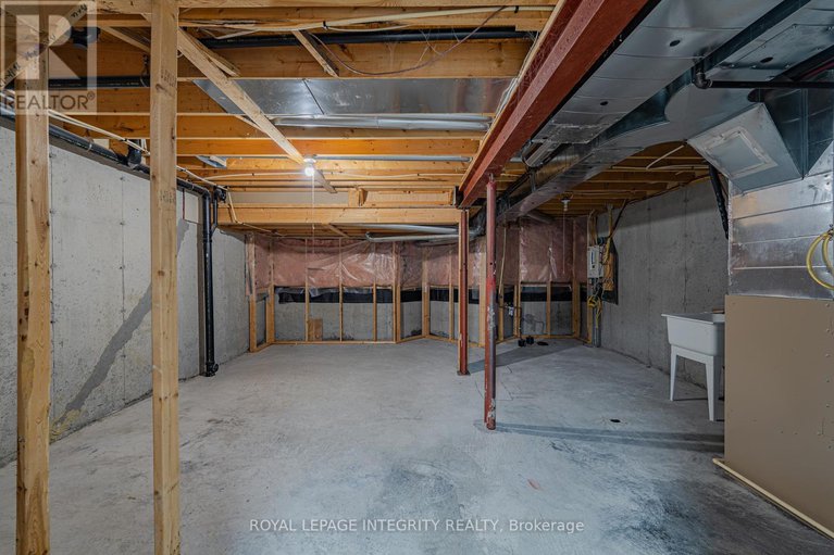 28621656/165-kinross-private/morgans-grantsouth-march/ottawa/ontario/K2K3P8_29