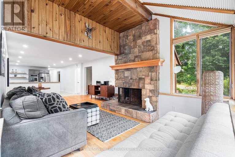 28783066/3-east-healey-avenue/stittsville-south/ottawa/ontario/K2S1J9_14