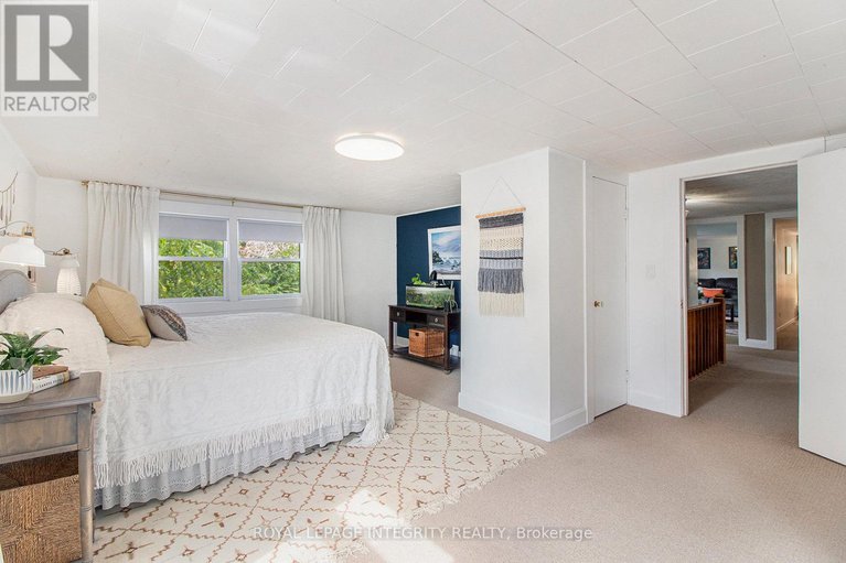 28820811/484-whitney-street/winchester/north-dundas/ontario/K0C2K0_18