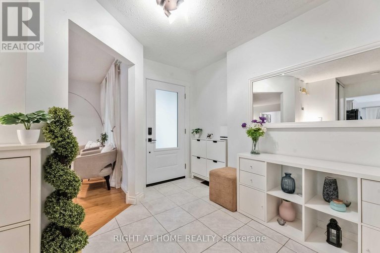 28765725/18-shetland-way/bridlewood/ottawa/ontario/K2M1R9_7