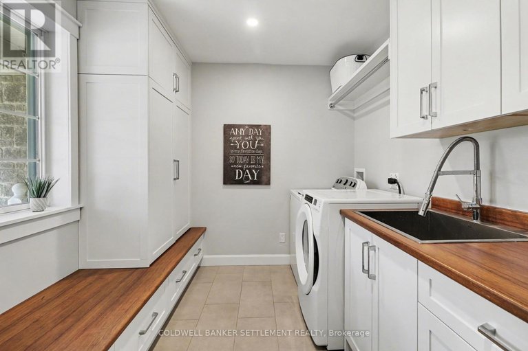 29654962/135-barr-place/drummondnorth-elmsley-north-elmsley-twp/drummondnorth-elmsley/ontario/K7H3C7_12