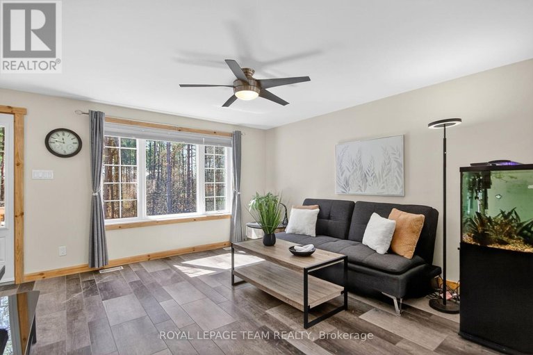 29639419/130-station-road/drummondnorth-elmsley-north-elmsley-twp/drummondnorth-elmsley/ontario/K7A4S4_5