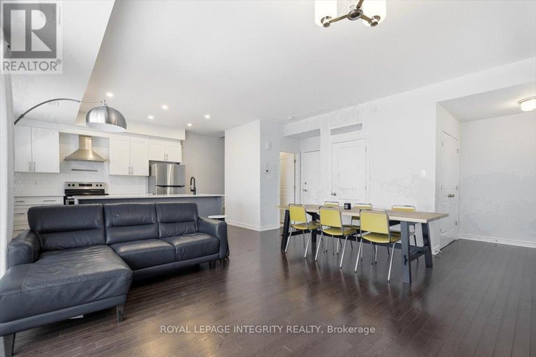 29274147/359-axis-way/mer-bleuebradley-estatesanderson-park/ottawa/ontario/K1W0L7_13