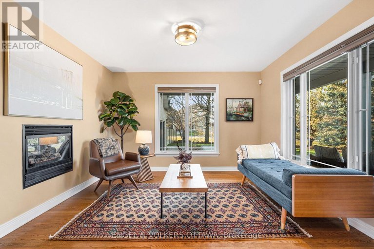 29666801/32-barcham-crescent/hearts-desire/ottawa/ontario/K2J3Z7_19