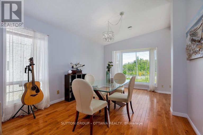28548965/223-des-outaouais-street/town-of-rockland/clarence-rockland/ontario/K4K1G2_11