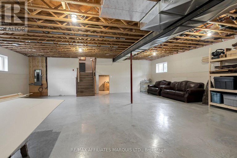 28797293/6840-lalonde-boulevard/south-glengarry-charlottenburgh-twp/south-glengarry/ontario/K0C2E0_32