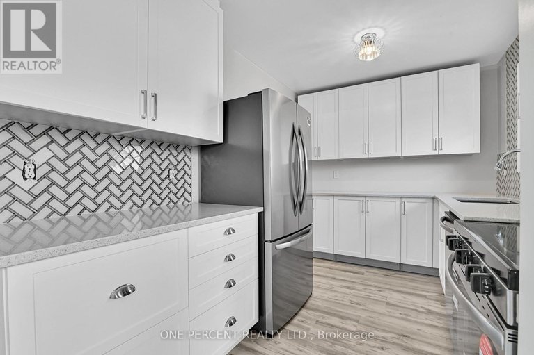 29436564/1511-fisher-avenue/carleton-square/ottawa/ontario/K2C3M8_15