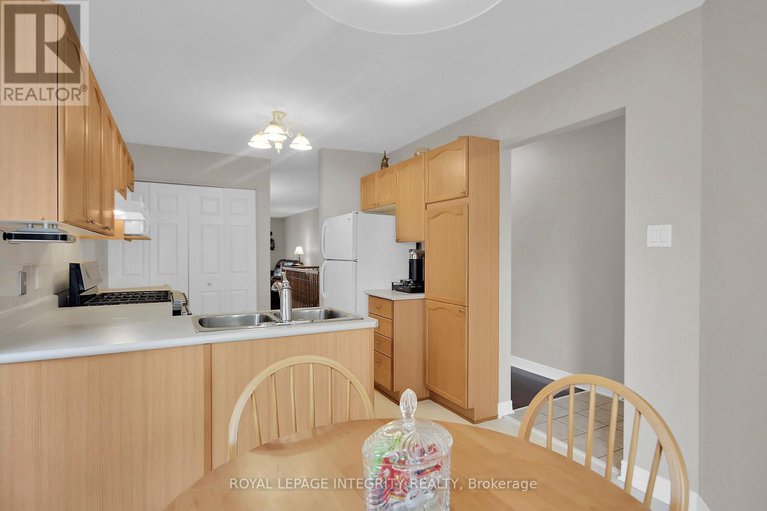 28534994/22-halkirk-avenue/glencairnhazeldean/ottawa/ontario/K2V1B5_7