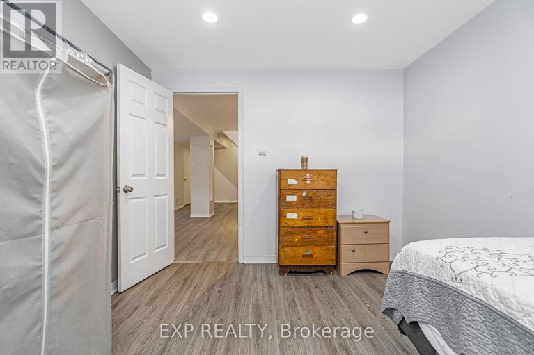 28746795/2103-gardenway-drive/fallingbrookgardenway-south/ottawa/ontario/K4A3K2_43
