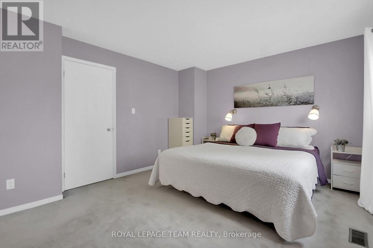 28809453/75-inverary-drive/morgans-grantsouth-march/ottawa/ontario/K2K2S1_17