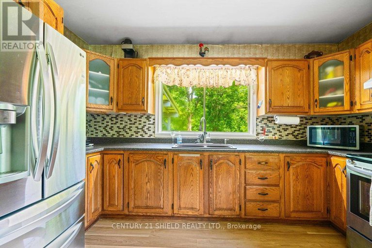 28611000/4571-glen-roy-road/south-glengarry-charlottenburgh-twp/south-glengarry/ontario/K0C1L0_17