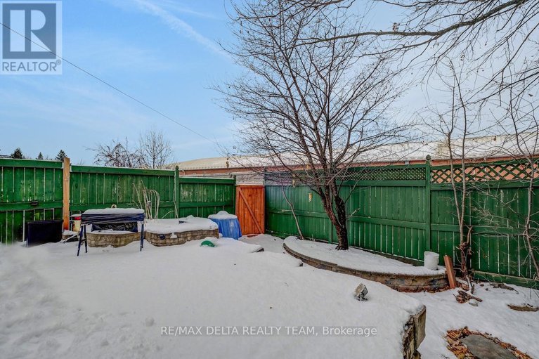 29163520/1590-cedar-mills-road/chateauneuf/ottawa/ontario/K1C7M1_32