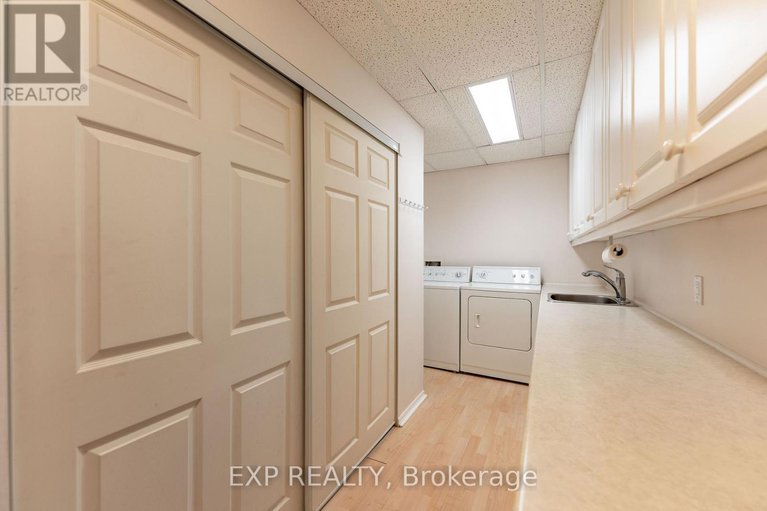 29423091/2-111-echo-drive/ottawa-east/ottawa/ontario/K1S5K8_32