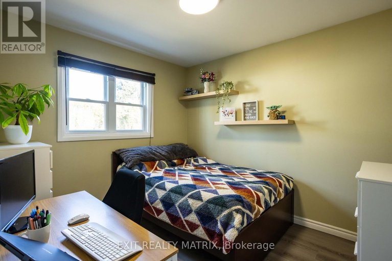 29601453/474-queen-street/winchester/north-dundas/ontario/K0C2K0_19