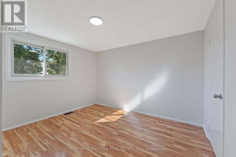28944015/182-1045-morrison-drive/redwood-park/ottawa/ontario/K2H7L2_12